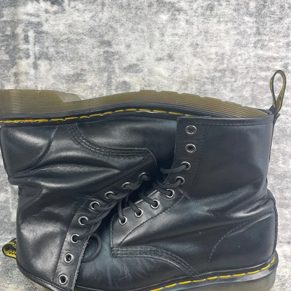 Dr. Martens Mens 9L 1460 Eight Eye Boots Solid Black Leather Combat Boots